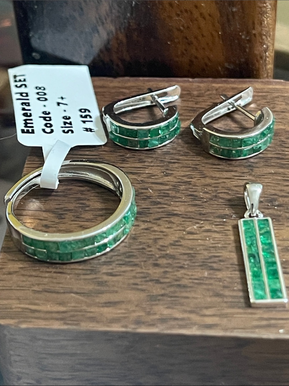 Natural Emerald Chanel Setting Gemstone Set Pendant, Ring Earring 925 Silver